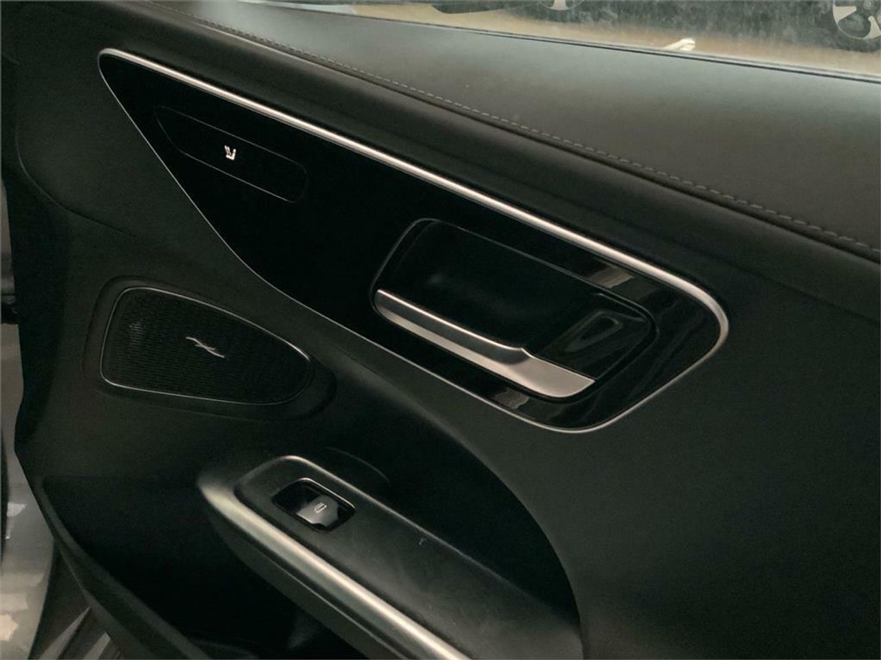 Mercedes Clase C 300 d e Berlina - Foto 2