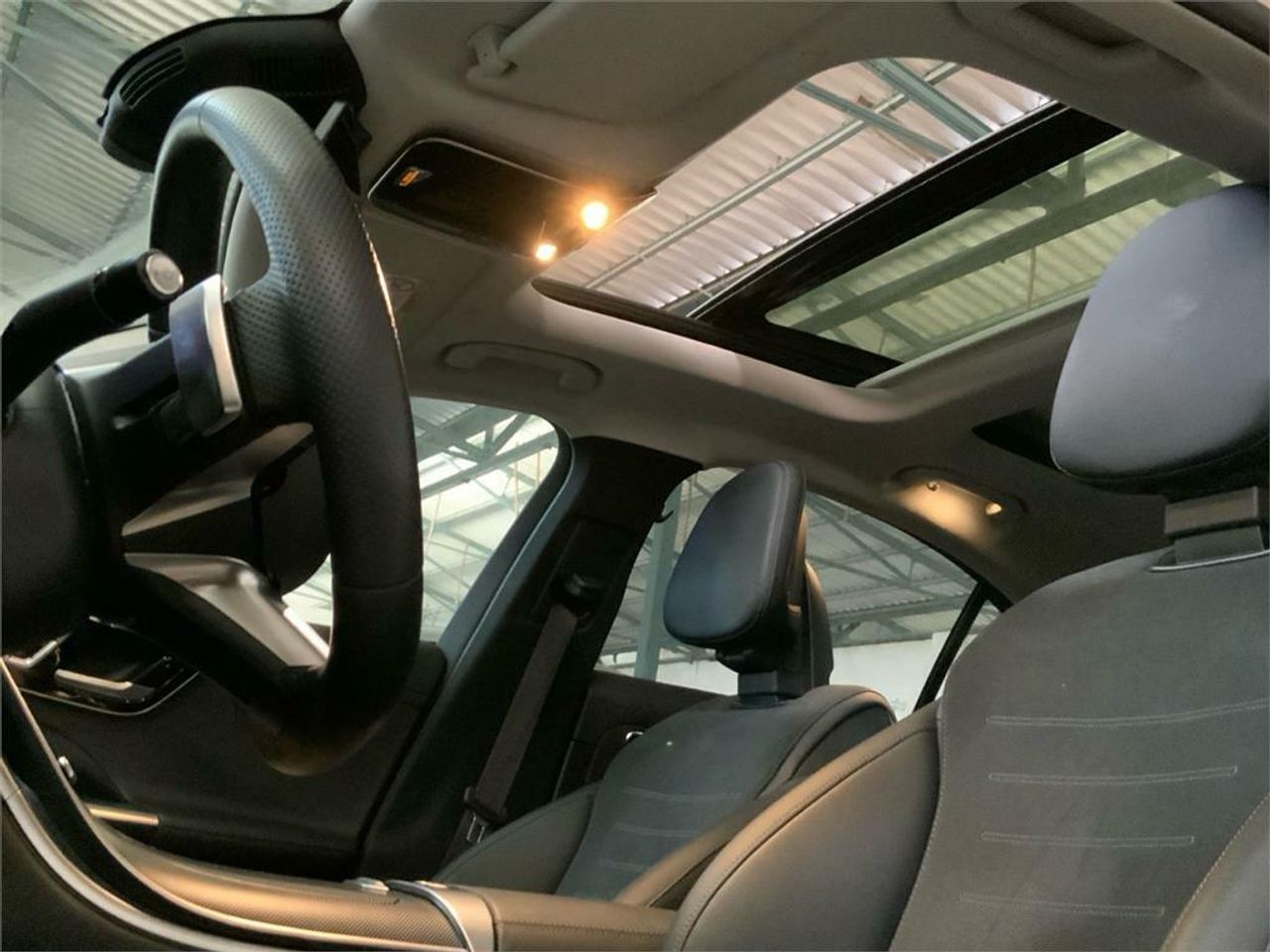 Mercedes Clase C 300 e Berlina - Foto 2