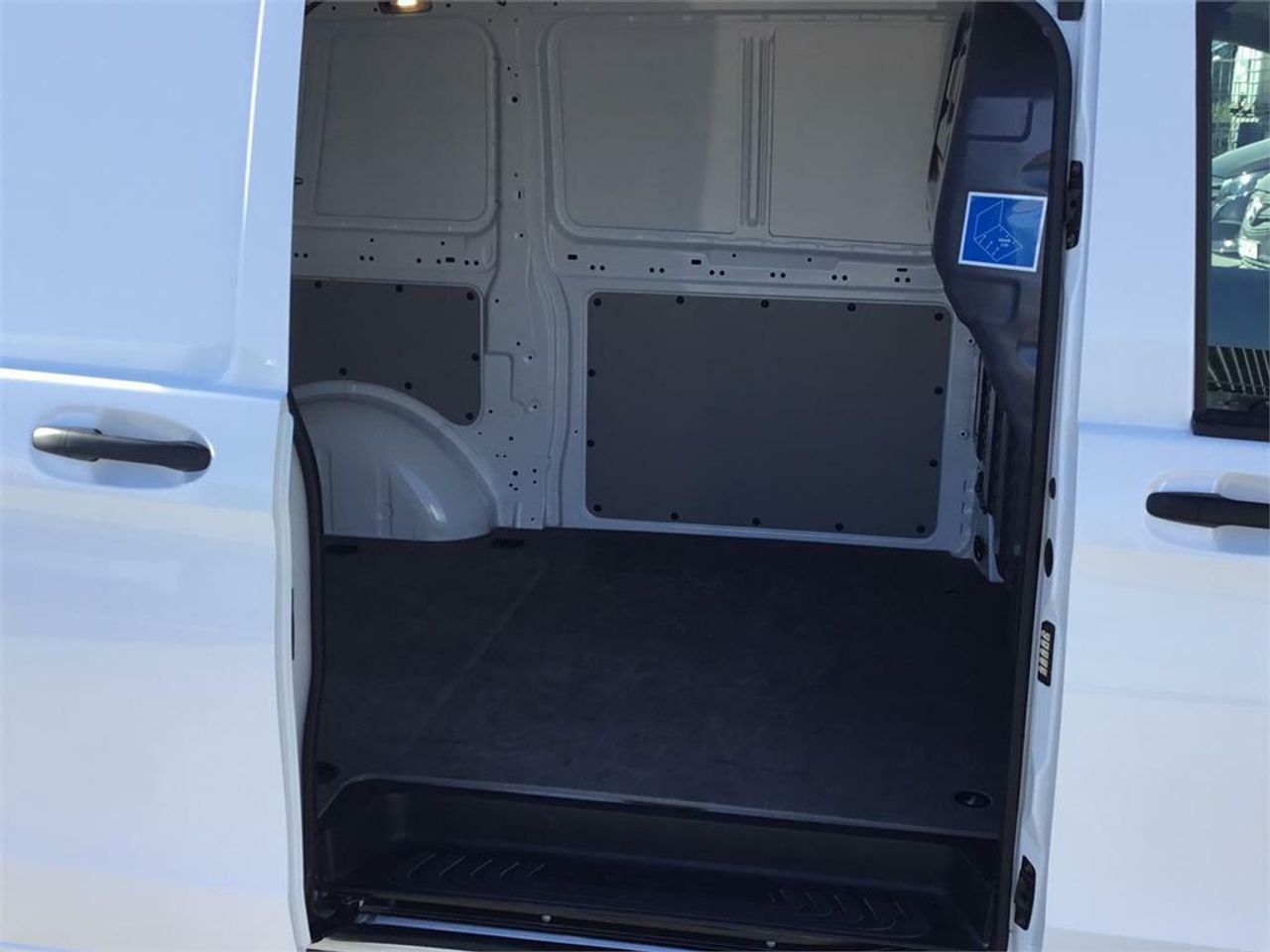 Mercedes Vito 114CDI 100kW furgón Pro larga - Foto 2