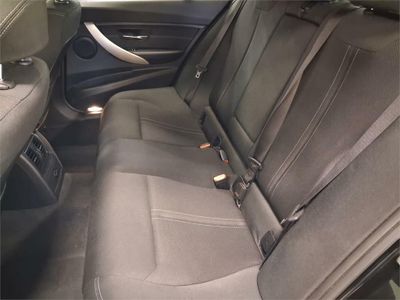 BMW Serie 3 318dA Business