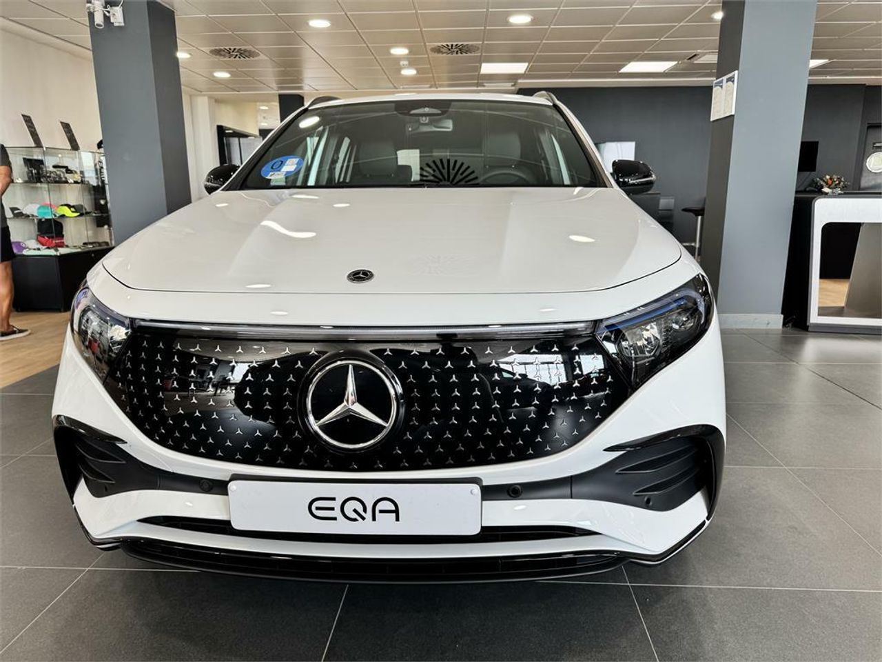 Mercedes EQA EQA 250+ - Foto 2