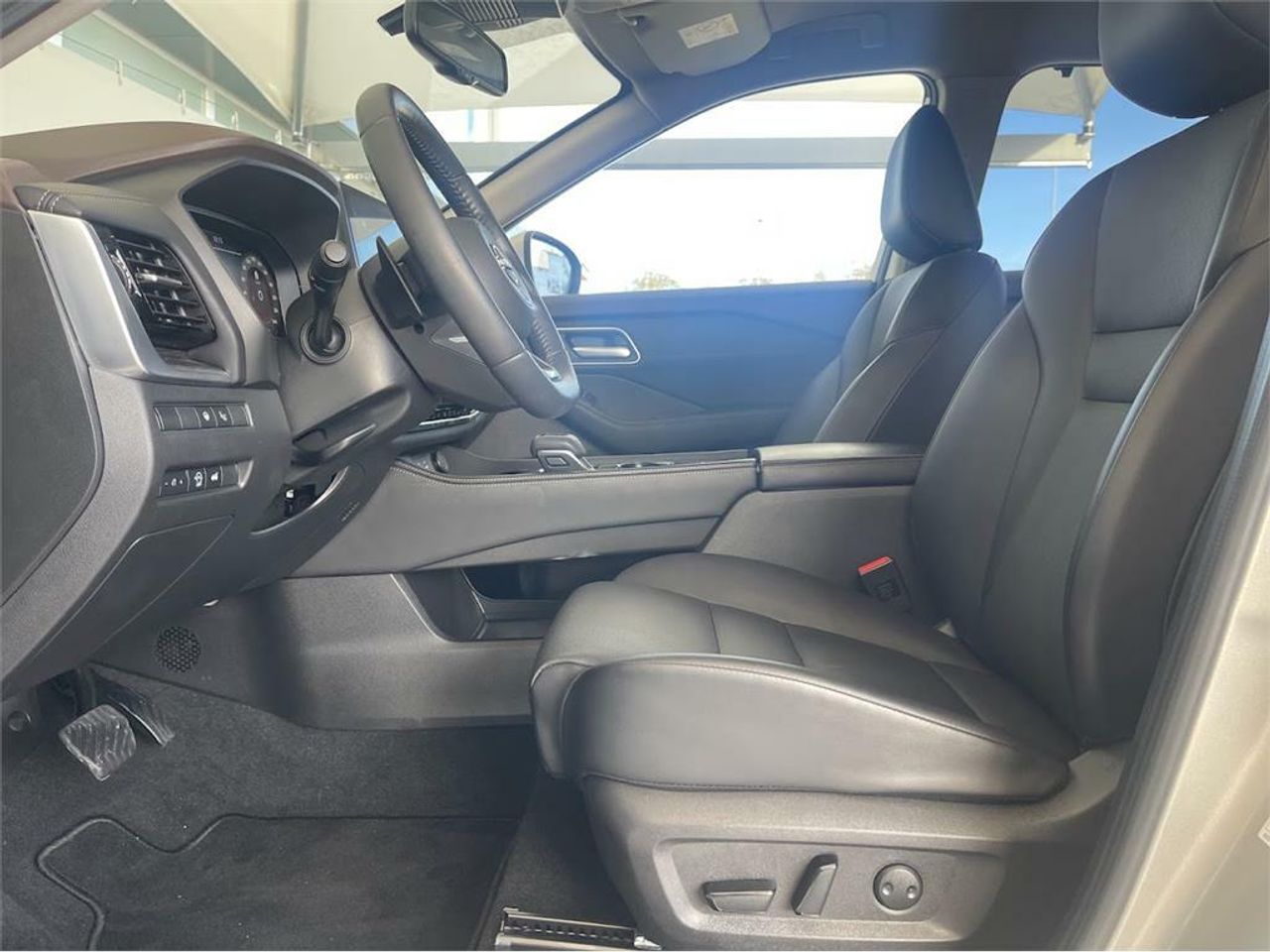 Nissan X-Trail 5pl 1.5T VC 120kW MHEV 4x2 Tekna - Foto 2