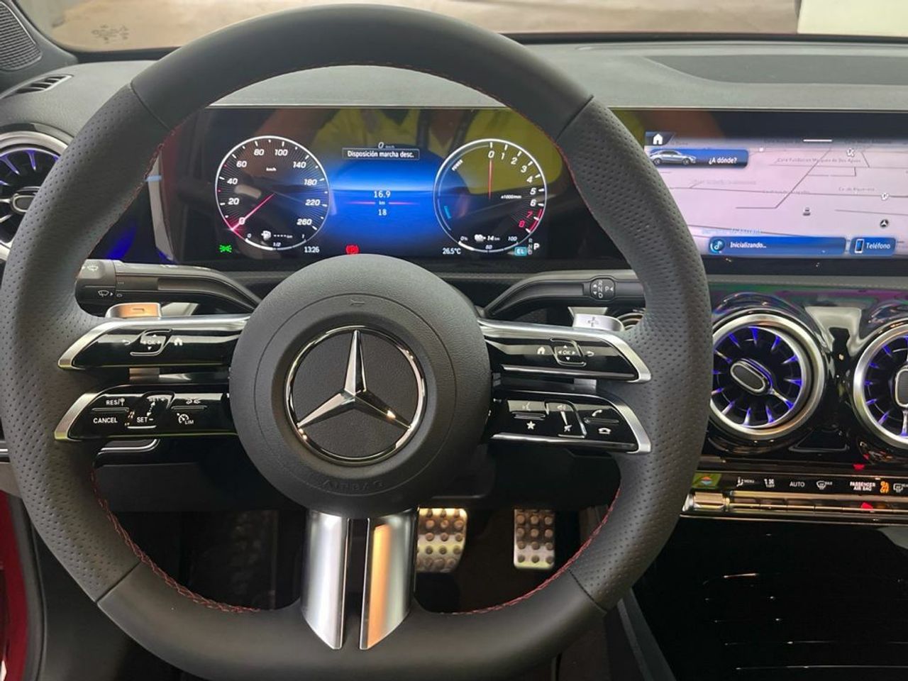 Mercedes Clase A 250 e Sedán - Foto 2