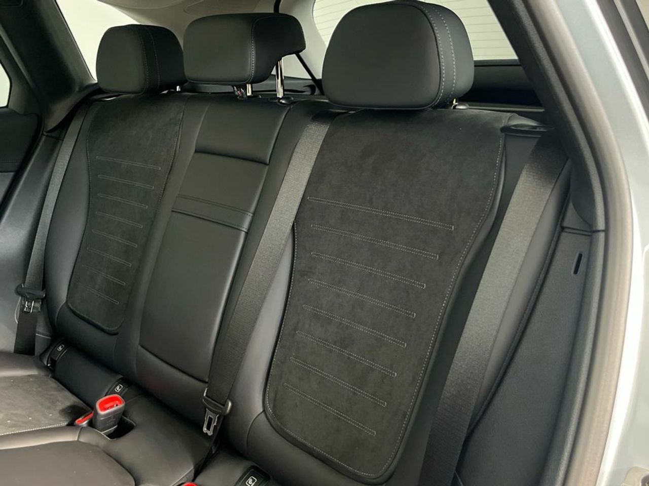 Mercedes GLC 220 d 4MATIC - Foto 2