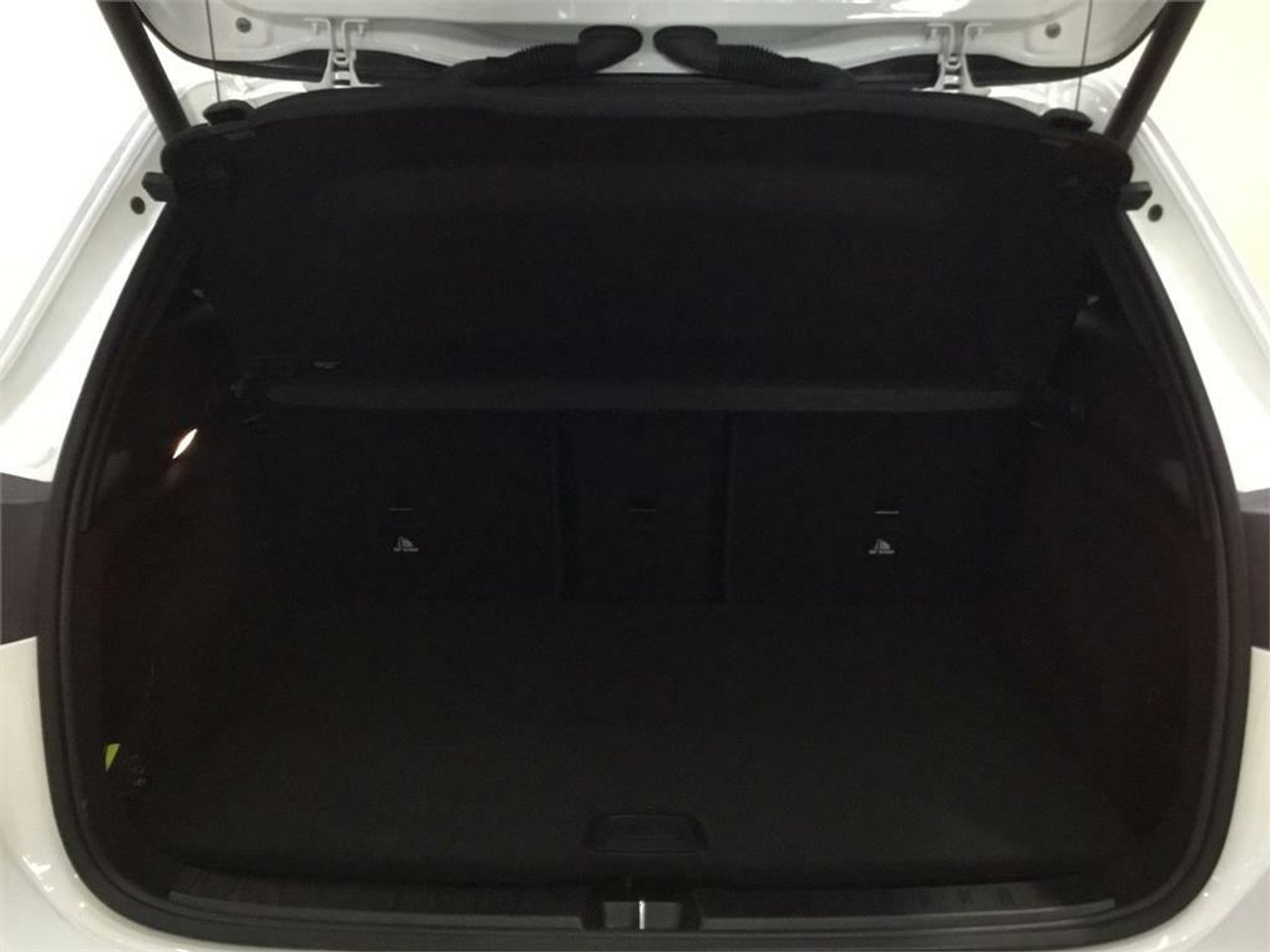 Mercedes EQA EQA 300 4MATIC - Foto 2