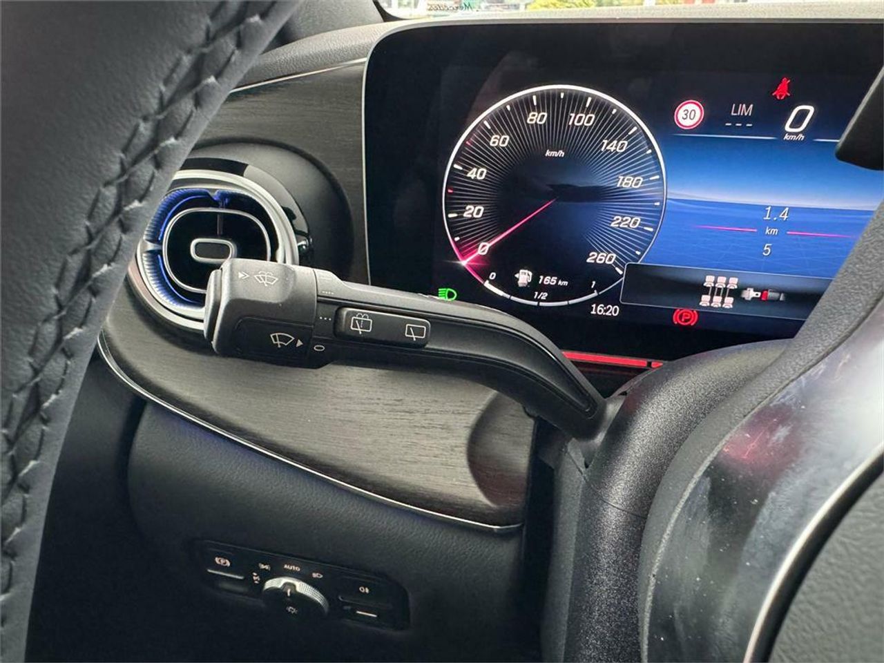 Mercedes Clase V 220 d Avantgarde Largo - Foto 2