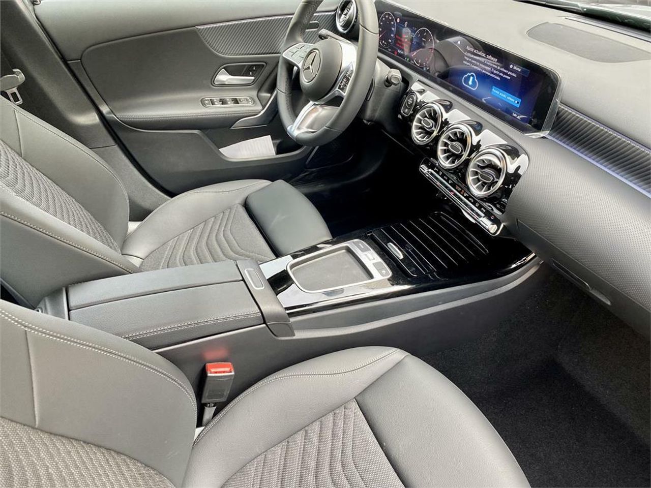 Mercedes Clase A 250 e con tecnología híbrida EQ - Foto 2