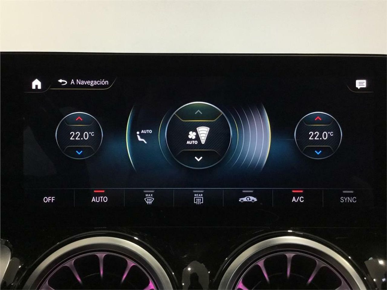 Mercedes Clase GLB 2.0 GLB 200 D DCT 110KW (150CV) - Foto 2