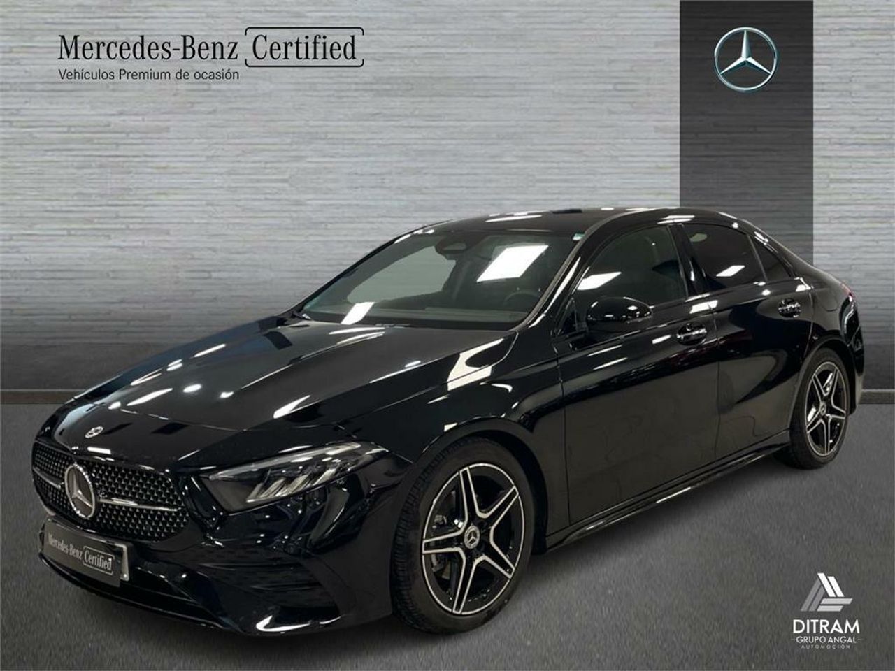Mercedes Clase A 180 Sedán - Foto 2