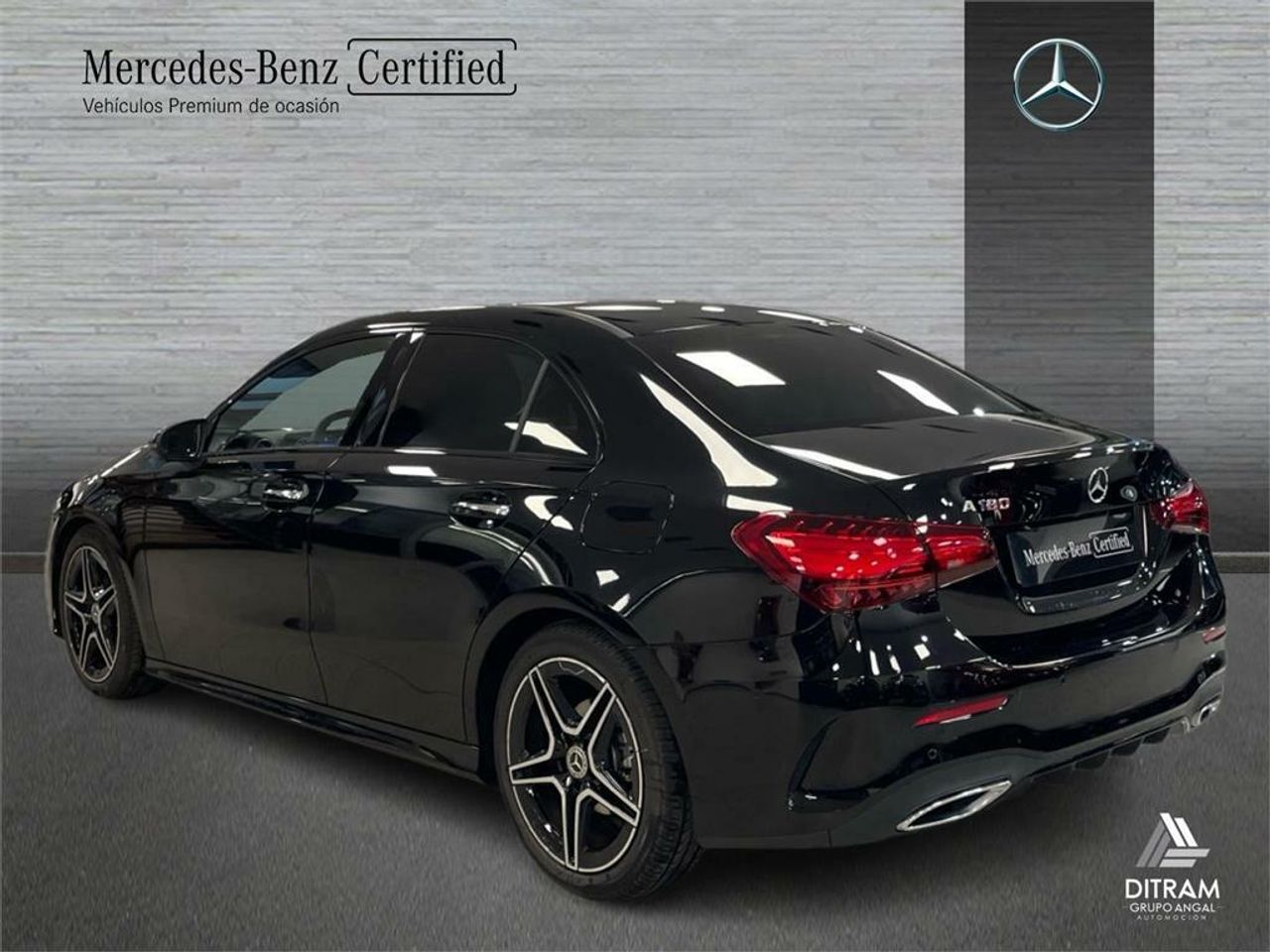 Mercedes Clase A 180 Sedán - Foto 2