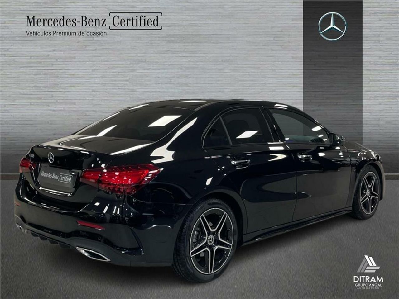 Mercedes Clase A 180 Sedán - Foto 2