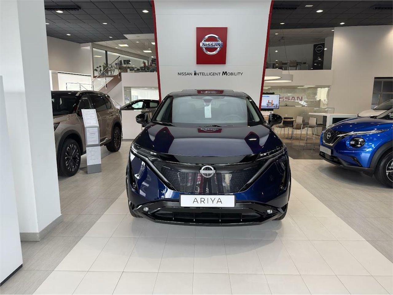 Nissan Ariya 5p 87 kWh 4x2 Evolve CAR. 22kW + Pack Sp - Foto 2