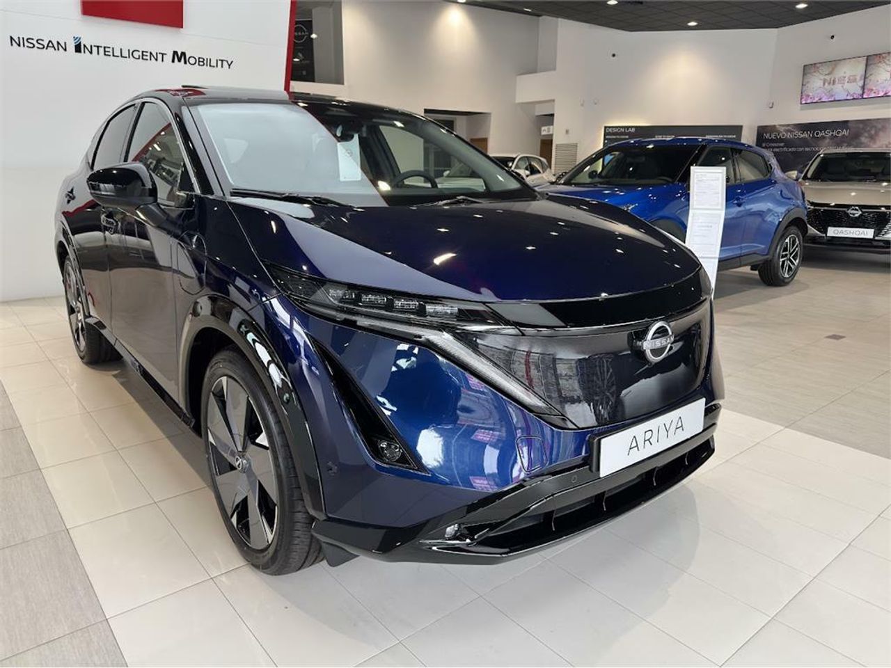 Nissan Ariya 5p 87 kWh 4x2 Evolve CAR. 22kW + Pack Sp - Foto 2