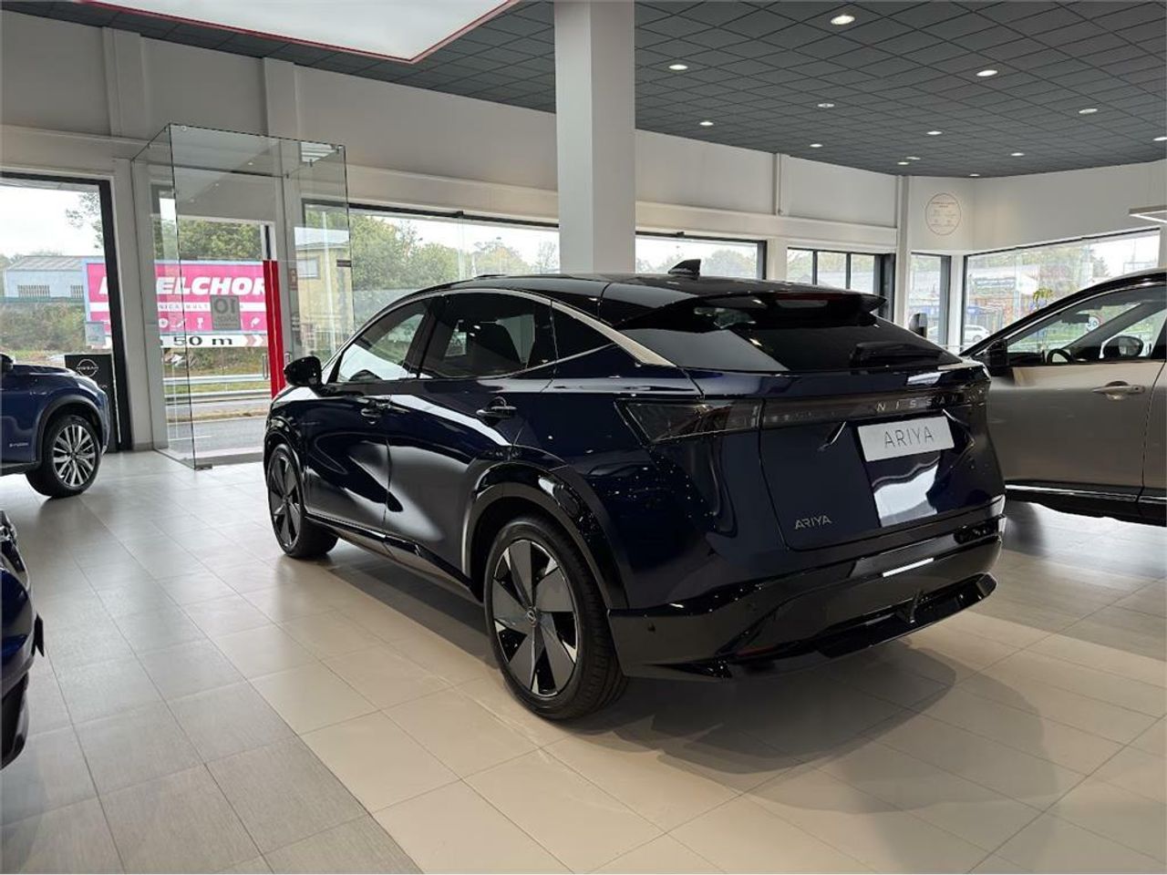 Nissan Ariya 5p 87 kWh 4x2 Evolve CAR. 22kW + Pack Sp - Foto 2