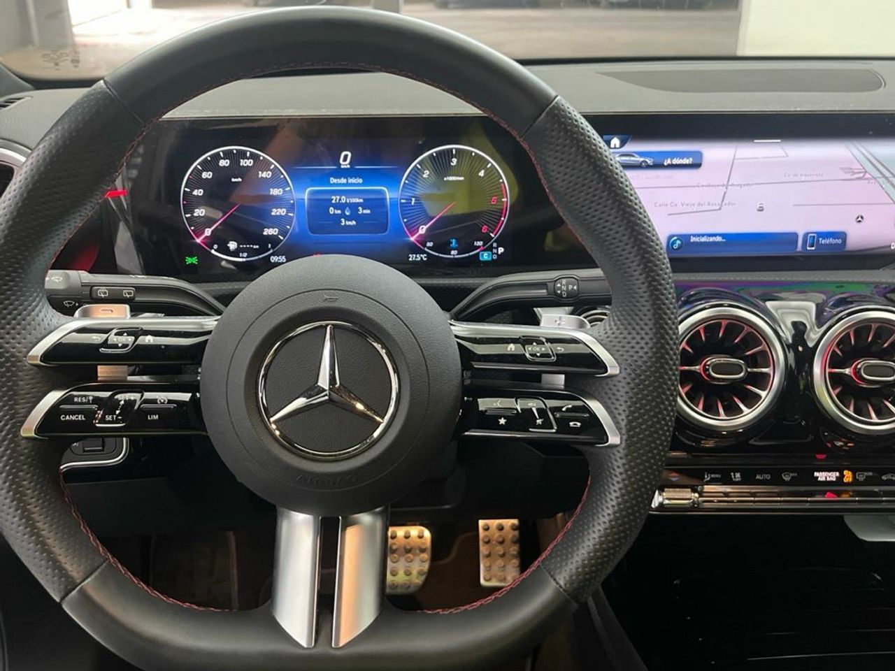 Mercedes Clase A 180 d Compacto - Foto 2
