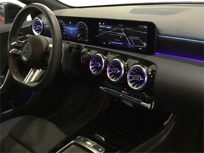Mercedes Clase A 180 Sedán
