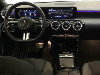 Mercedes Clase A 180 Sedán