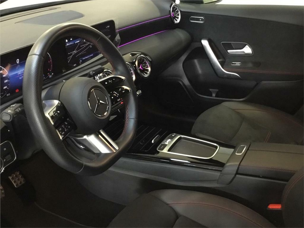 Mercedes Clase A 200 d - Foto 2