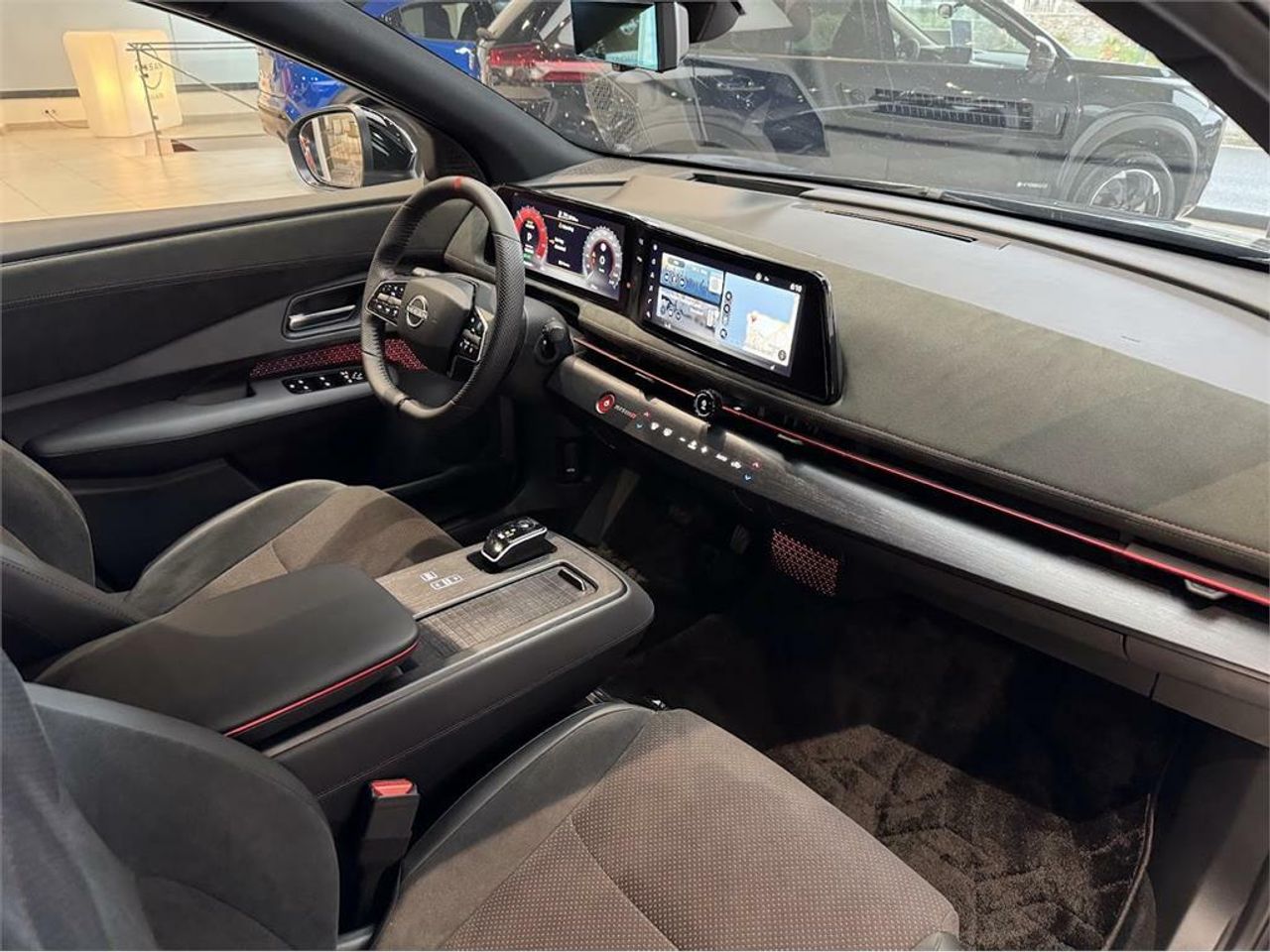 Nissan Ariya ARIYA 5p 87kWh e-4ORCE NISMO - Foto 2