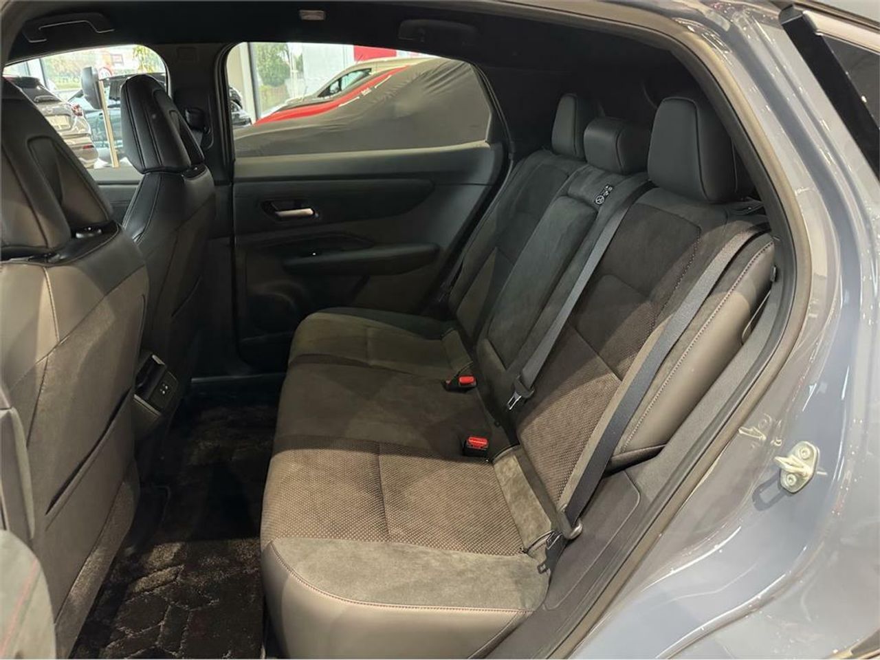 Nissan Ariya ARIYA 5p 87kWh e-4ORCE NISMO - Foto 2