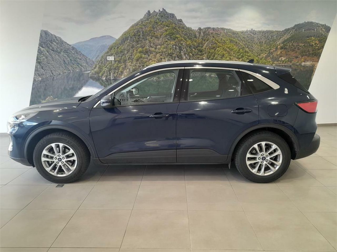 Ford Kuga Titanium 2.0 EcoBlue 140kW 4x4 Auto - Foto 2