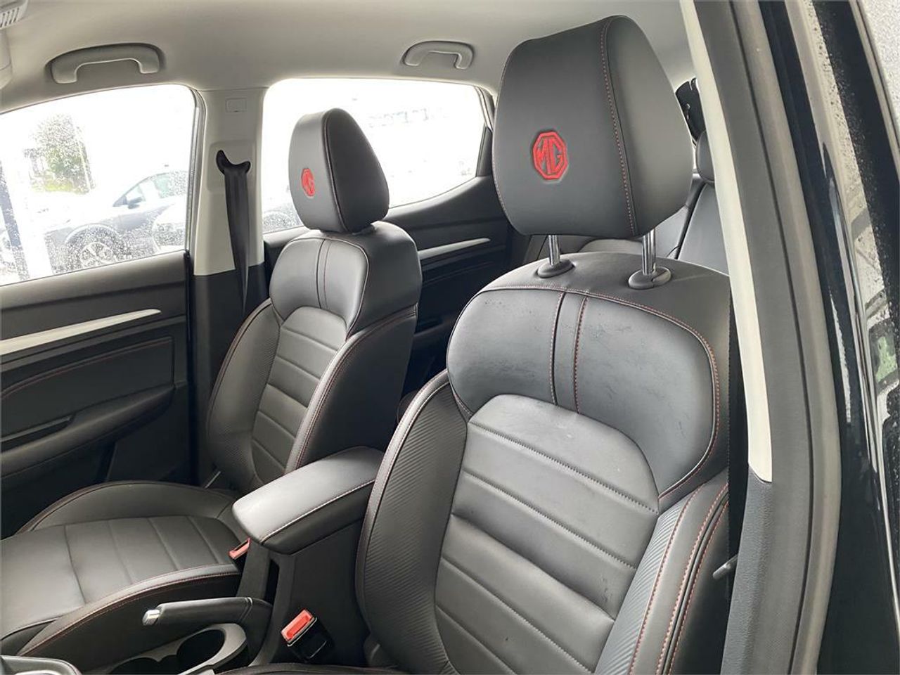 MG ZS 1.5 Luxury - Foto 2