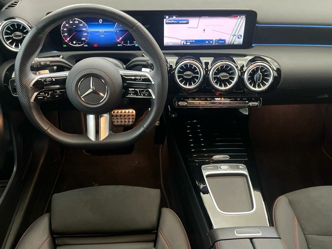 Mercedes Clase A 200 d - Foto 2