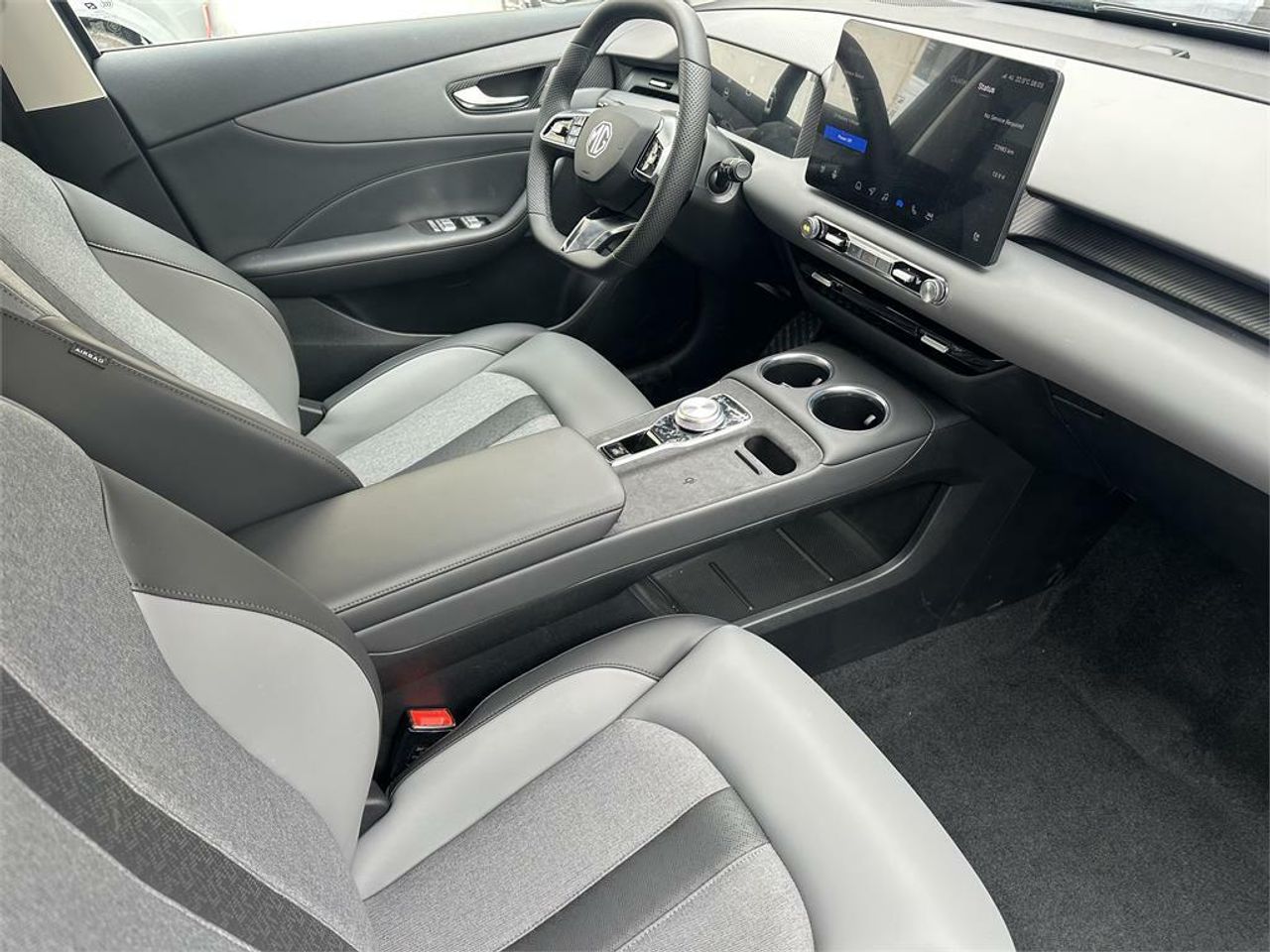 MG MGS5 EV 64kWh Luxury - Foto 2