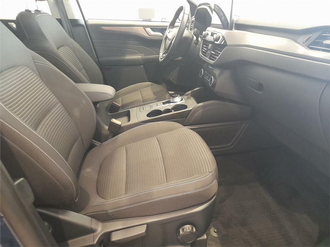 Ford Kuga Titanium 2.0 EcoBlue 140kW 4x4 Auto - Foto 2