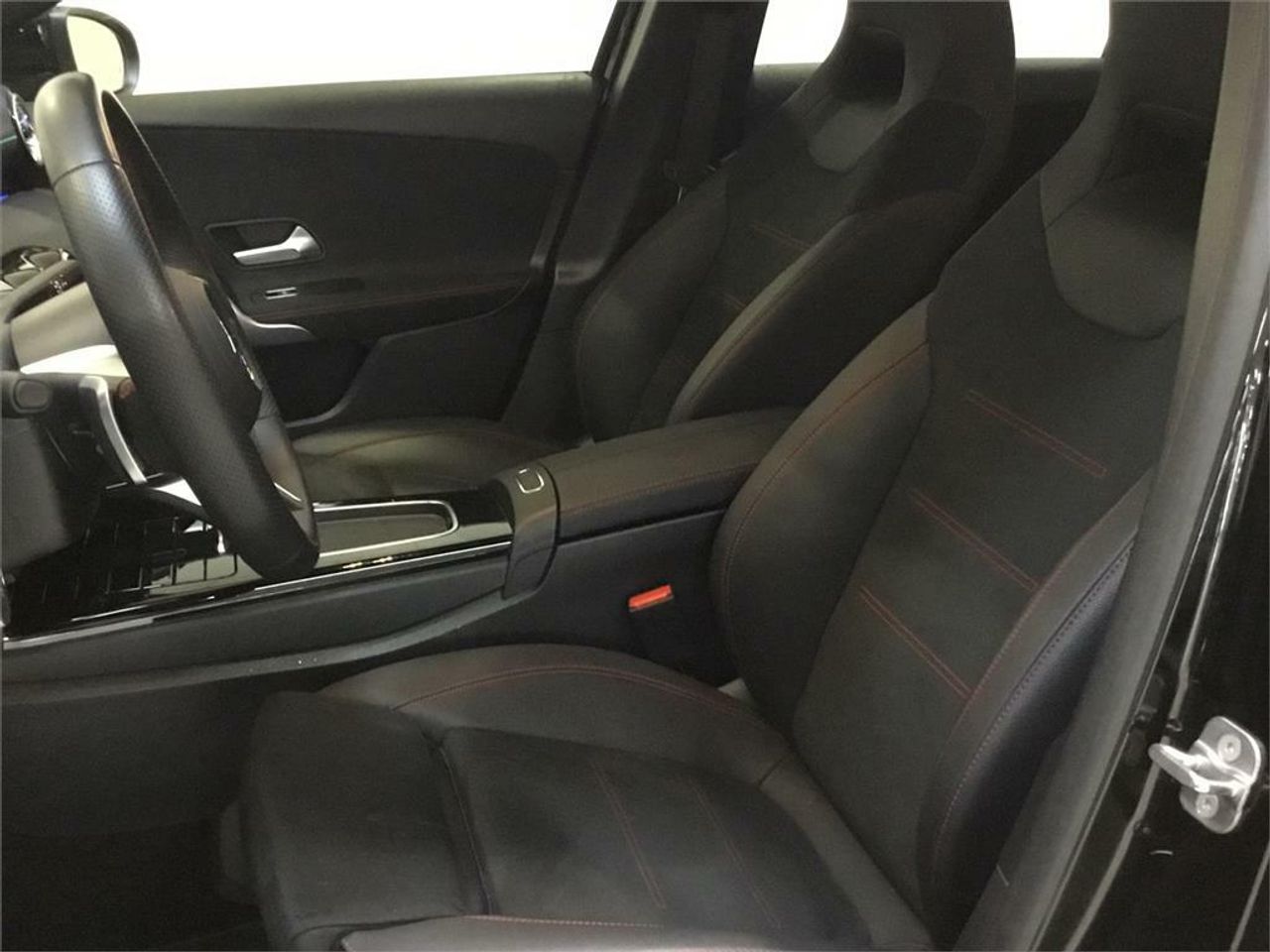 Mercedes Clase A 180 d - Foto 2