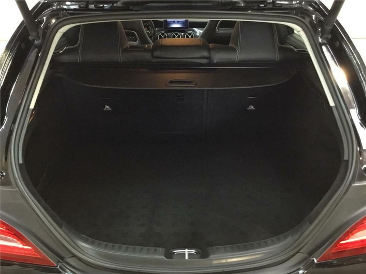 Mercedes CLA 200 Shooting Brake - Foto 2