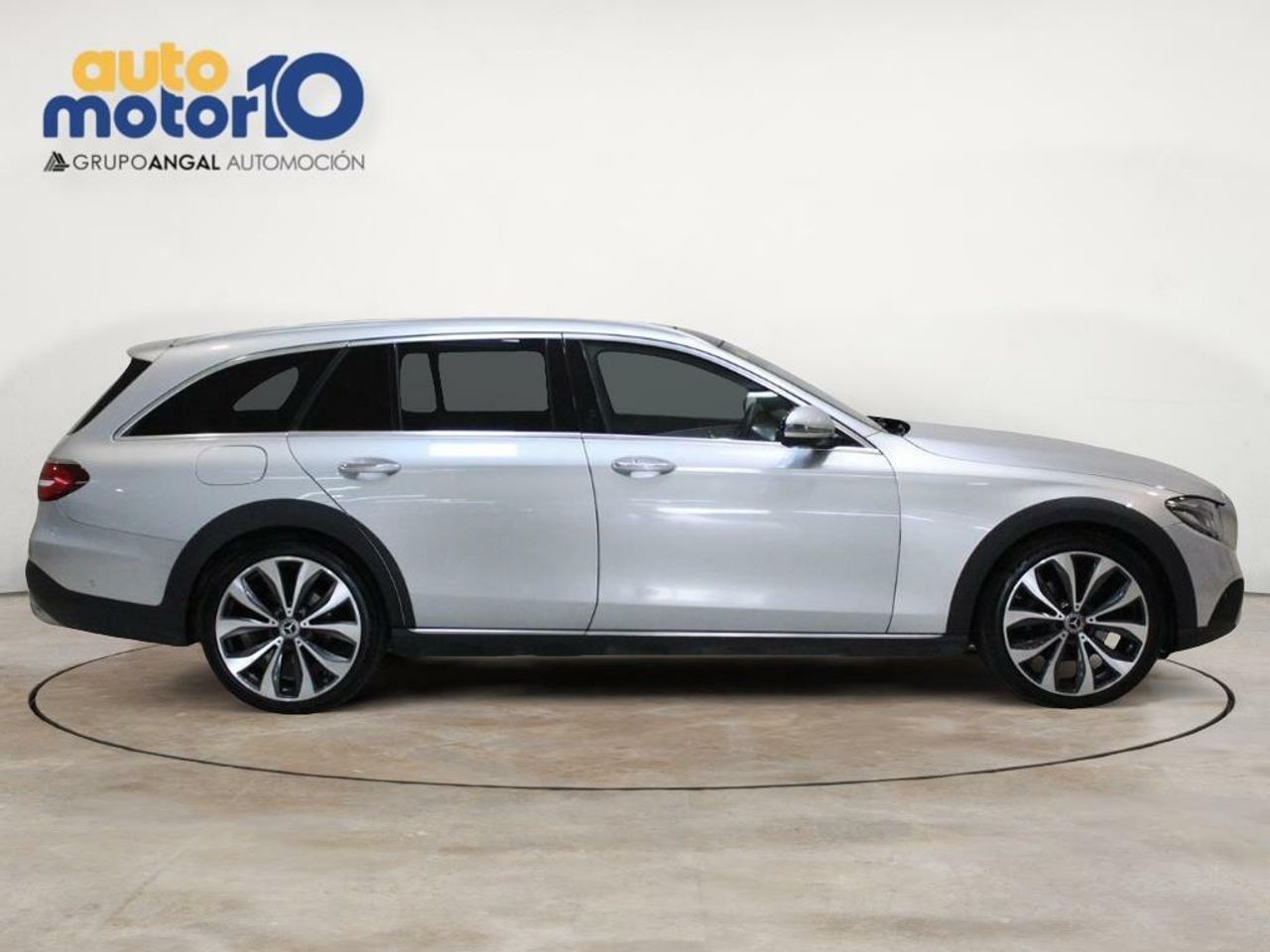 Mercedes Clase E 220 d 4MATIC All-Terrain - Foto 2