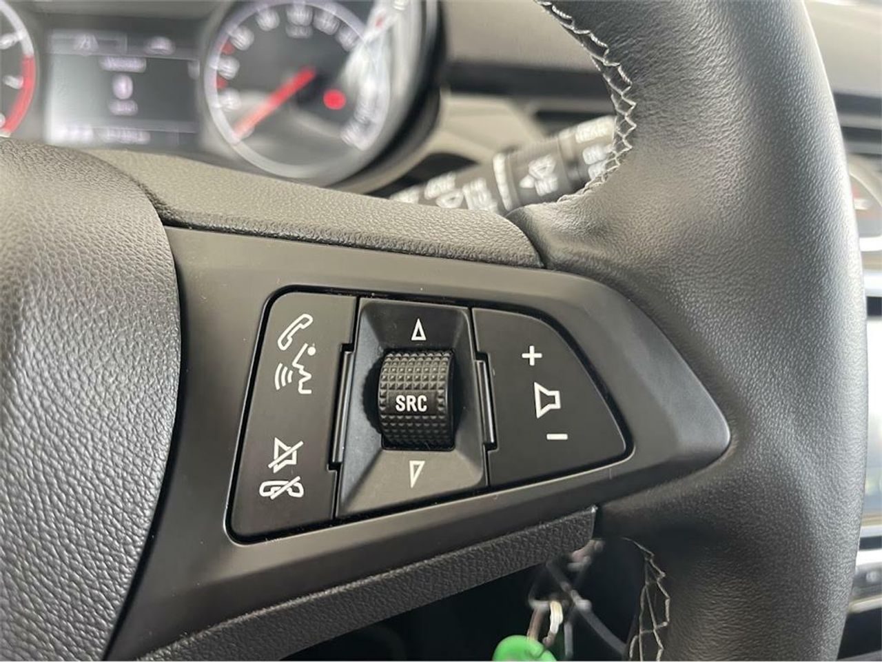 Opel Corsa 1.4 Selective 66kW (90CV) - Foto 2