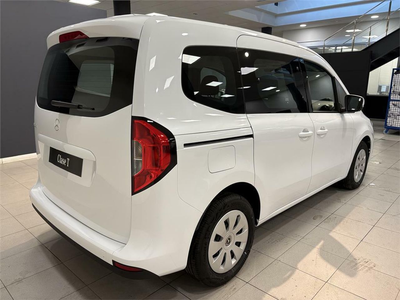 Mercedes Clase T 180 d - Foto 2