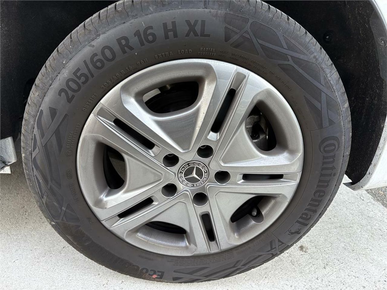 Mercedes Clase T 180 d - Foto 2