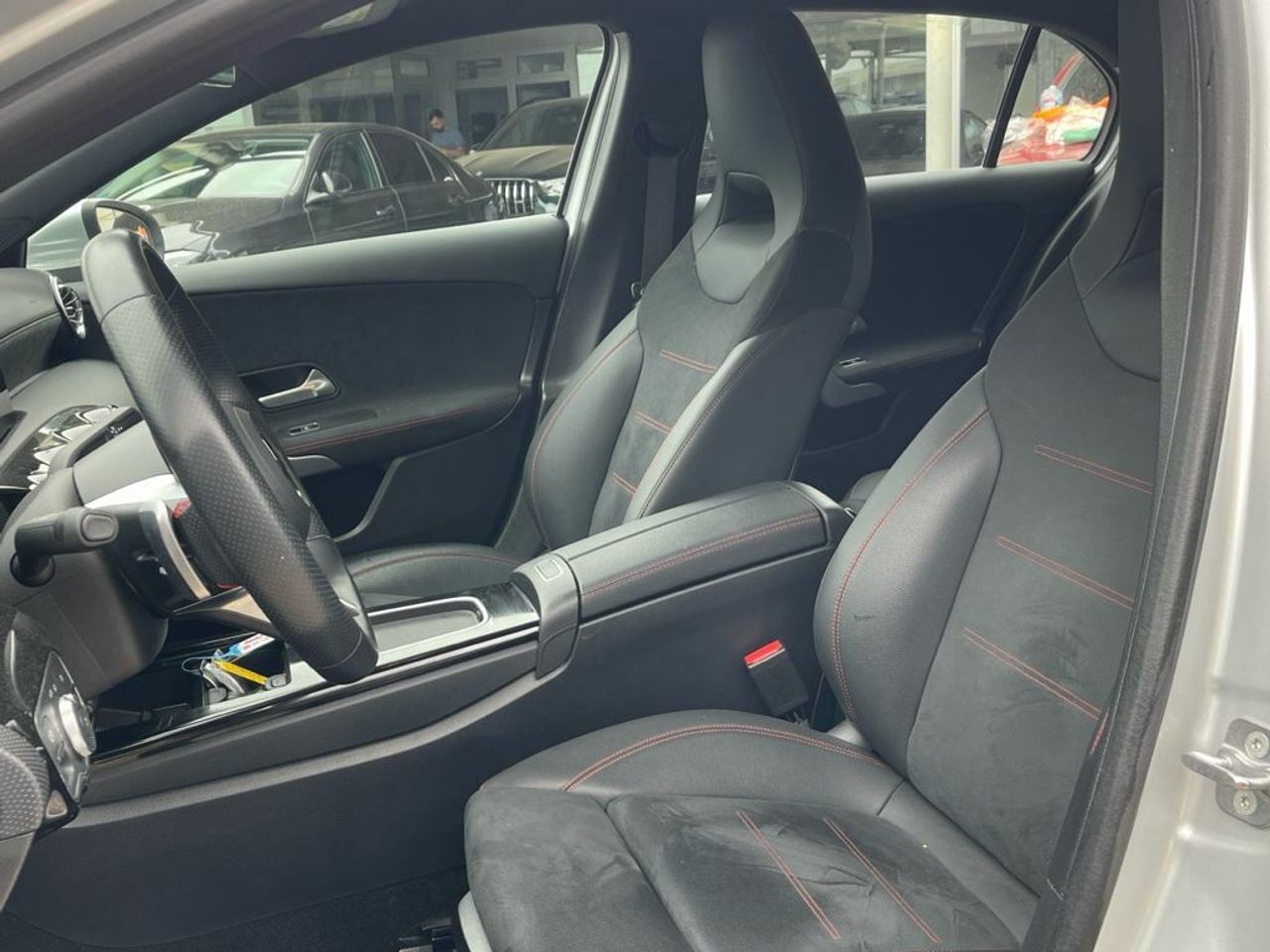 Mercedes Clase A 180 d Compacto - Foto 2