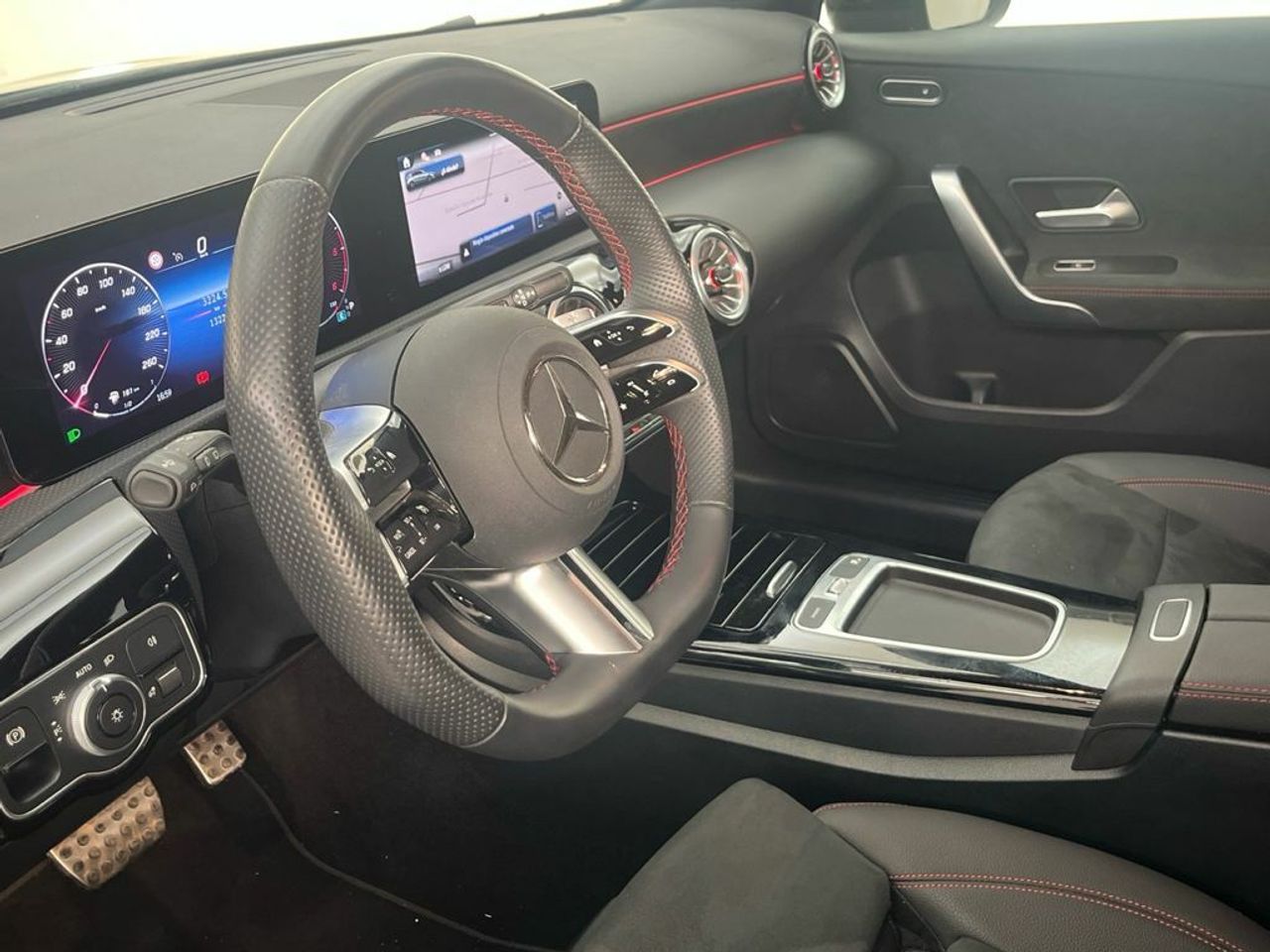 Mercedes Clase A 200 d - Foto 2