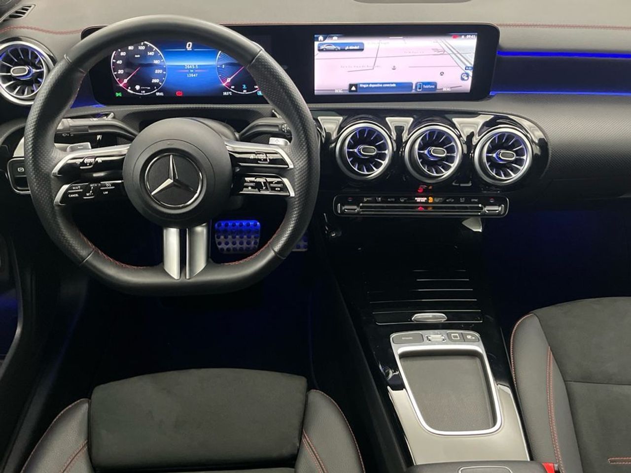 Mercedes CLA 220 d Coupé - Foto 2