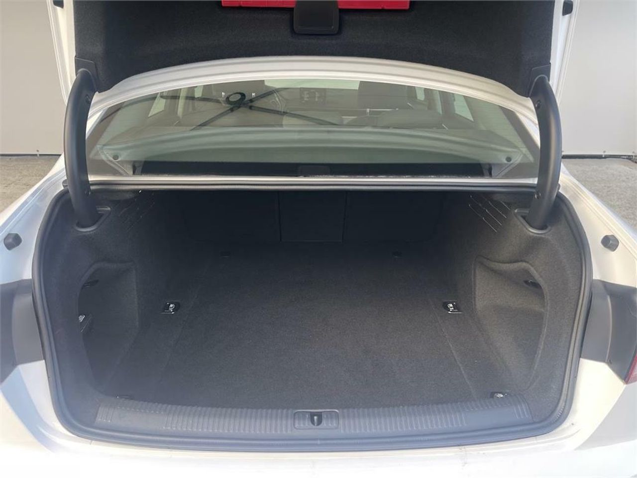 Audi A4 2.0 TDI clean d 150CV S line edition - Foto 2