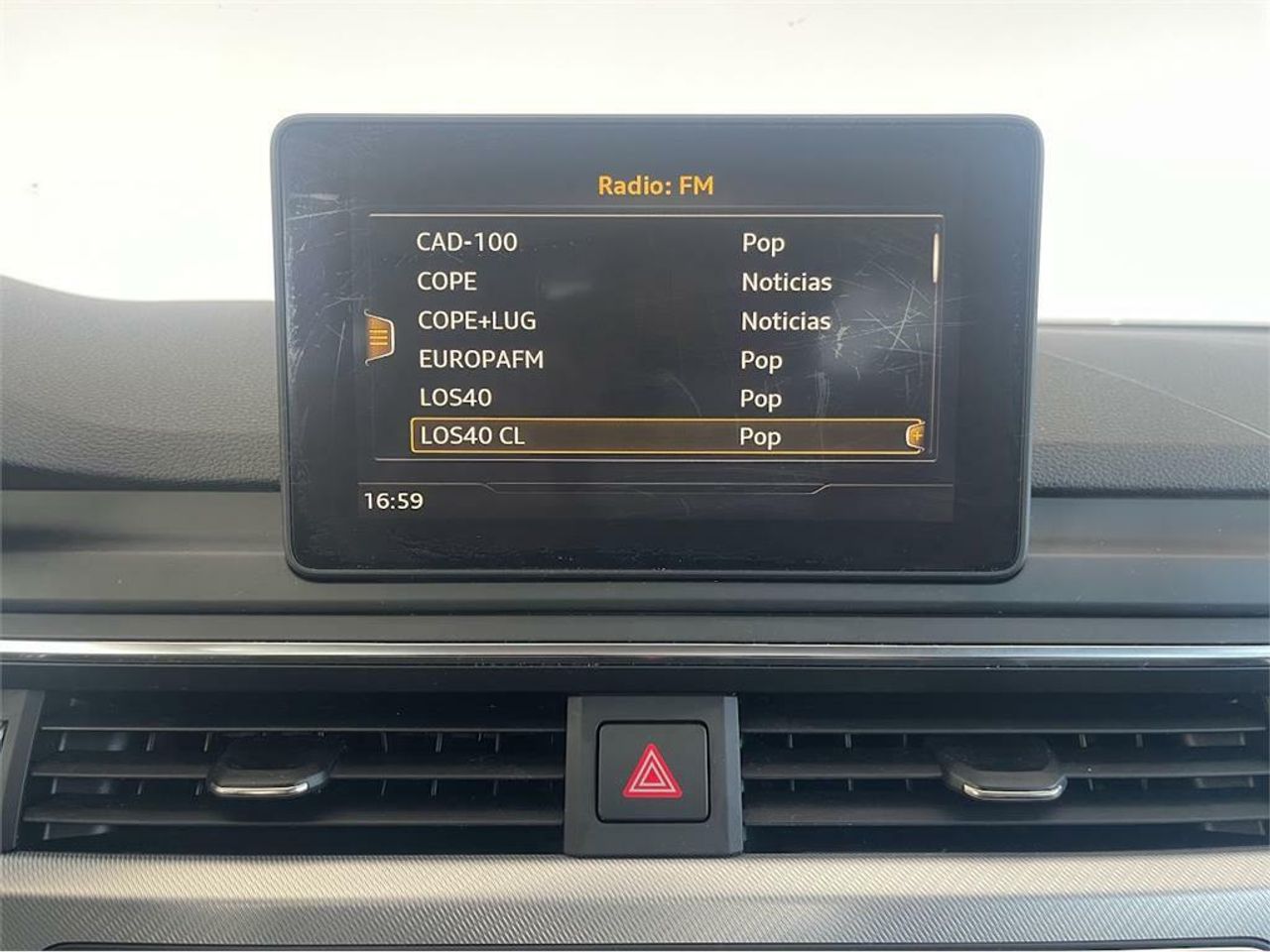 Audi A4 2.0 TDI clean d 150CV S line edition - Foto 2