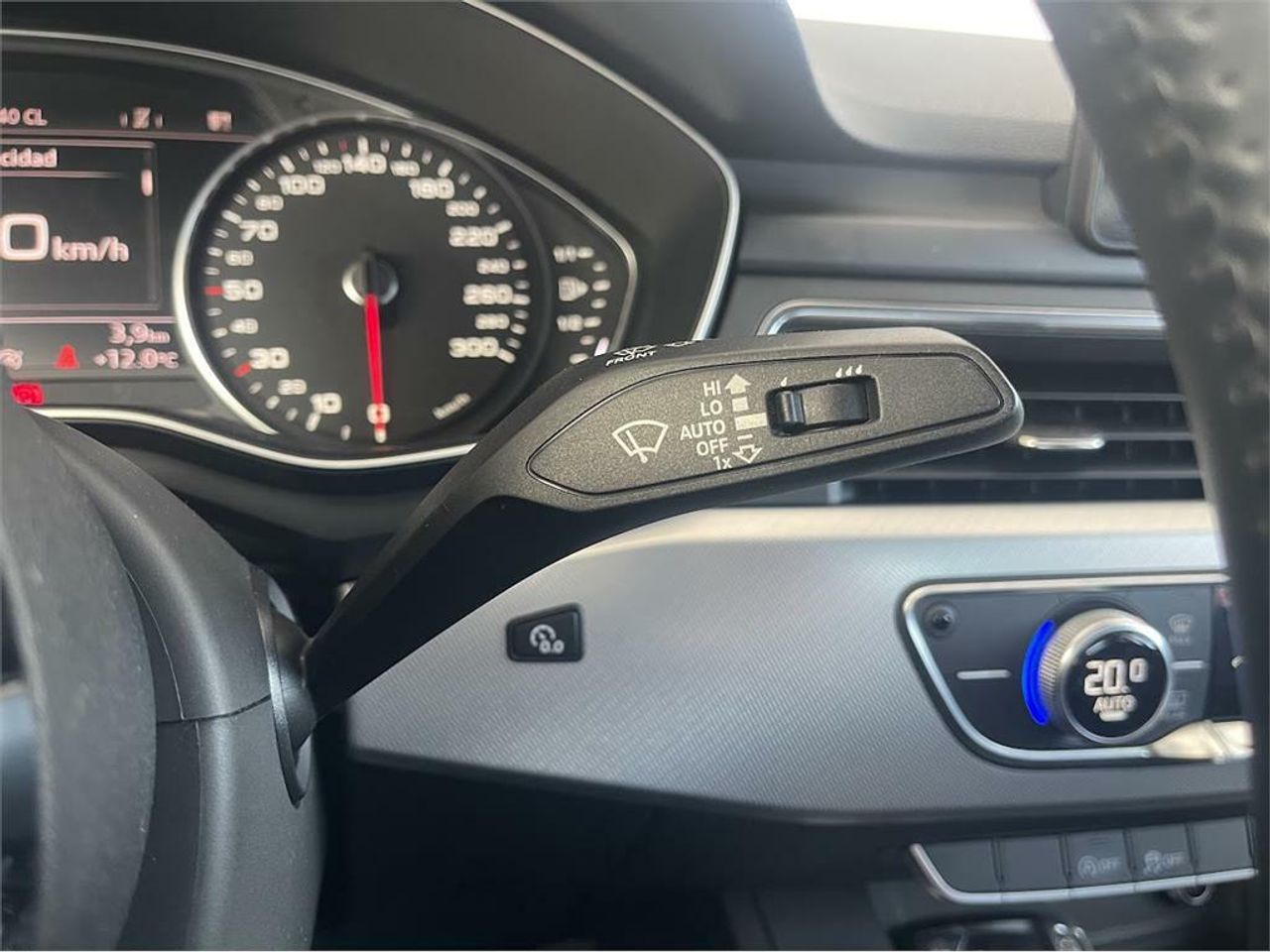 Audi A4 2.0 TDI clean d 150CV S line edition - Foto 2