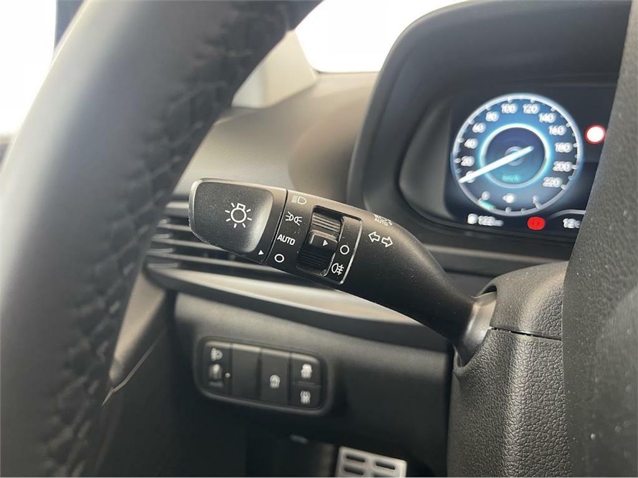 Hyundai Bayon 1.0 TGDI 74kW (100CV) 48V Maxx - Foto 2