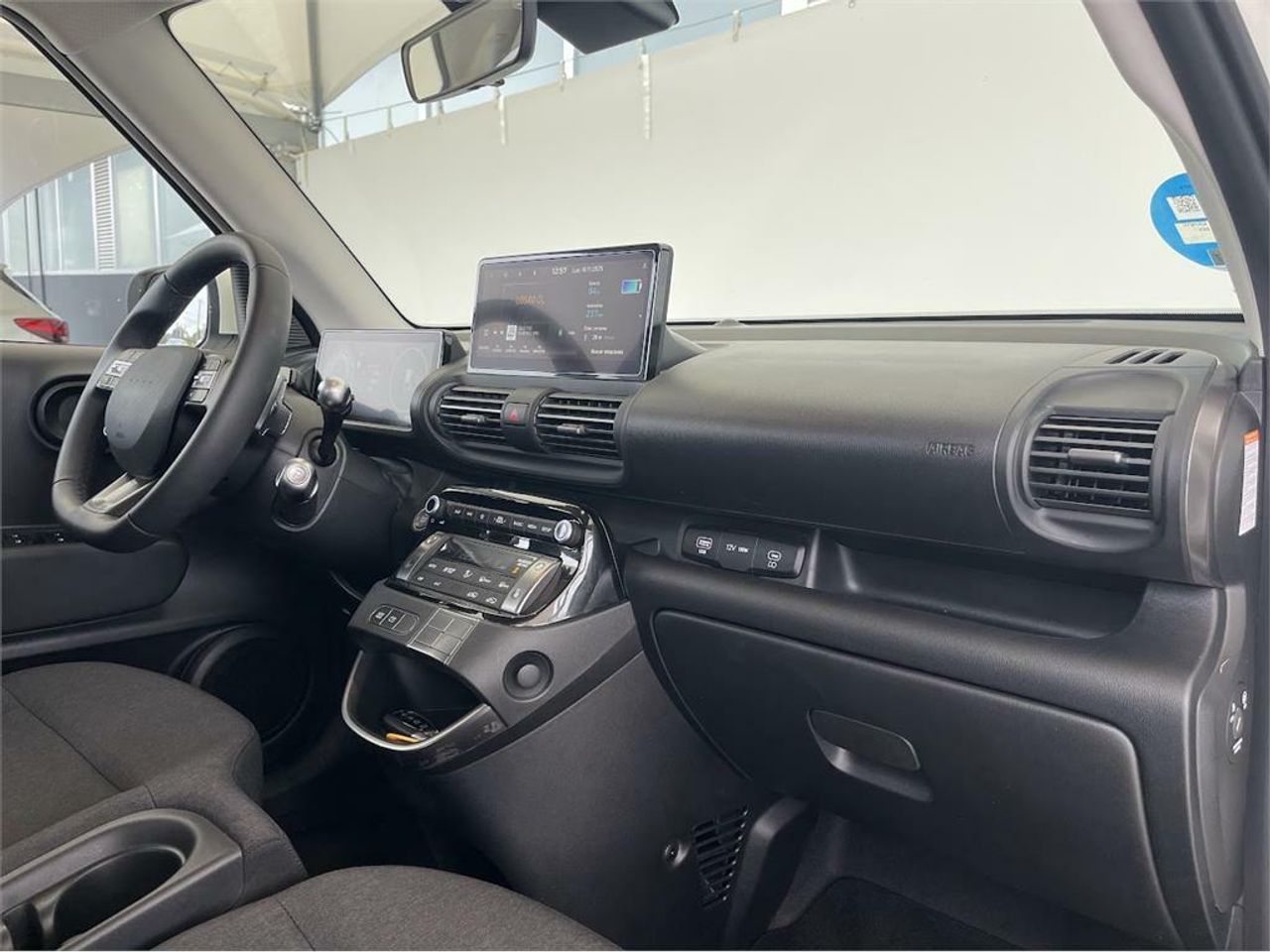 Hyundai Inster 42KWH 71KW (97CV) Klass - Foto 2