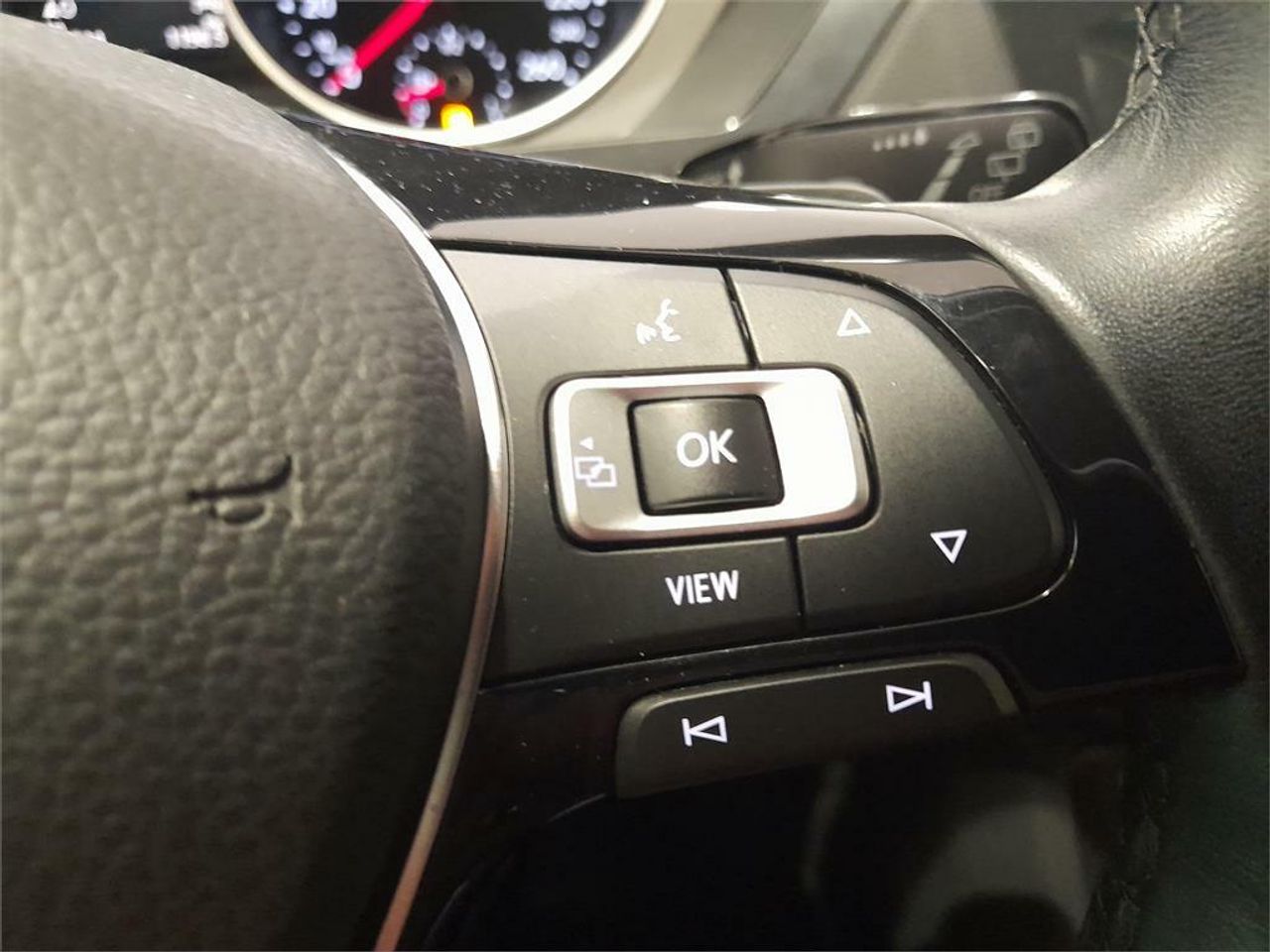 Volkswagen Tiguan R-Line 2.0 TDI 110kW (150CV) DSG - Foto 2