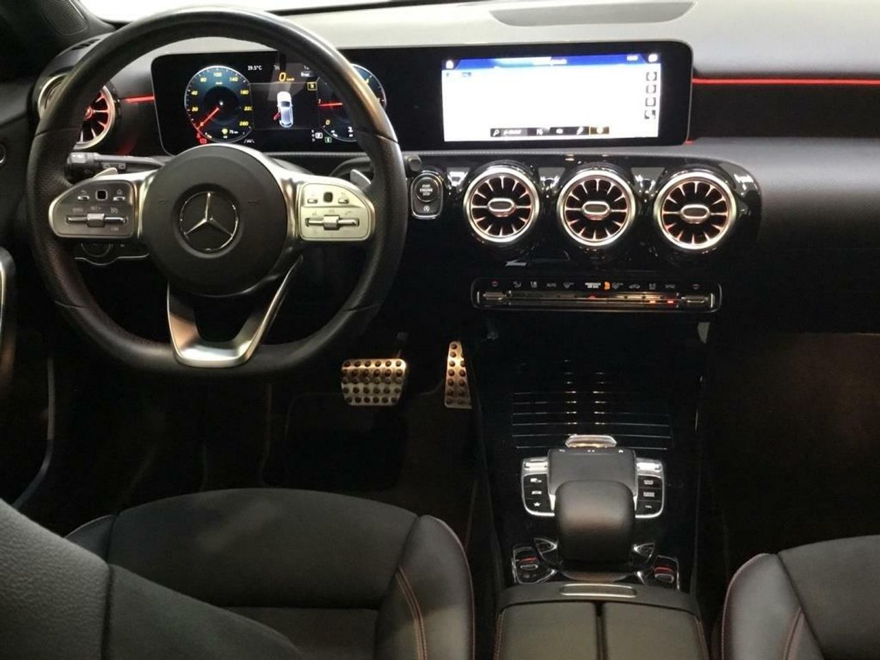 Mercedes Clase A 180 d - Foto 2