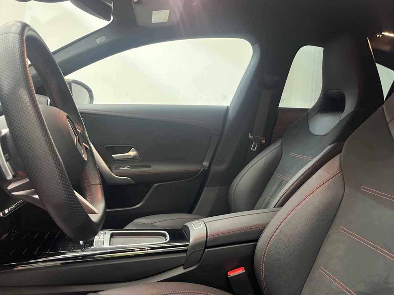 Mercedes CLA 200 AMG Line (EURO 6d) - Foto 2