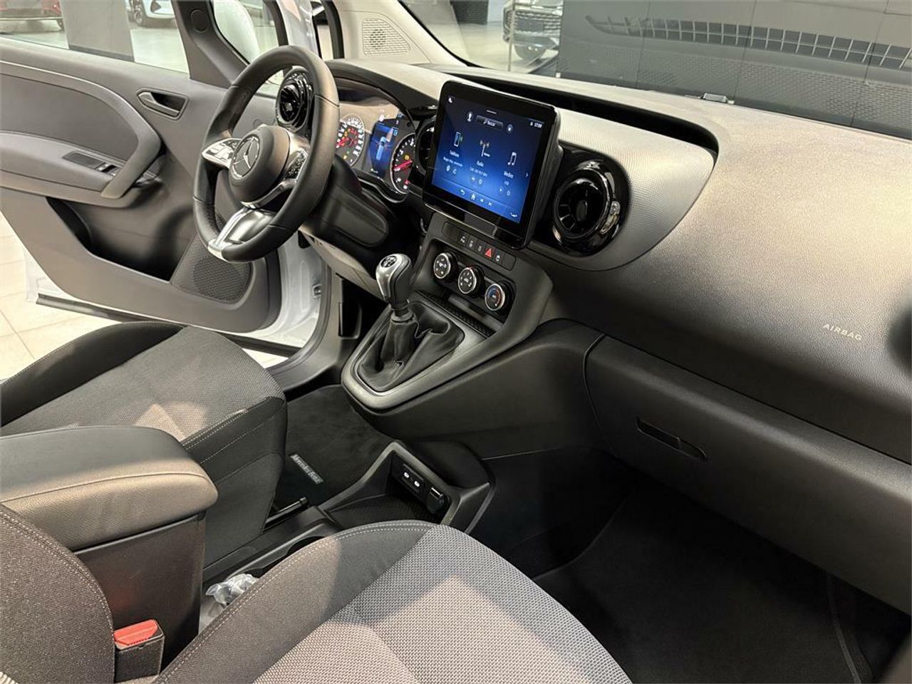 Mercedes Clase T 180 d - Foto 2