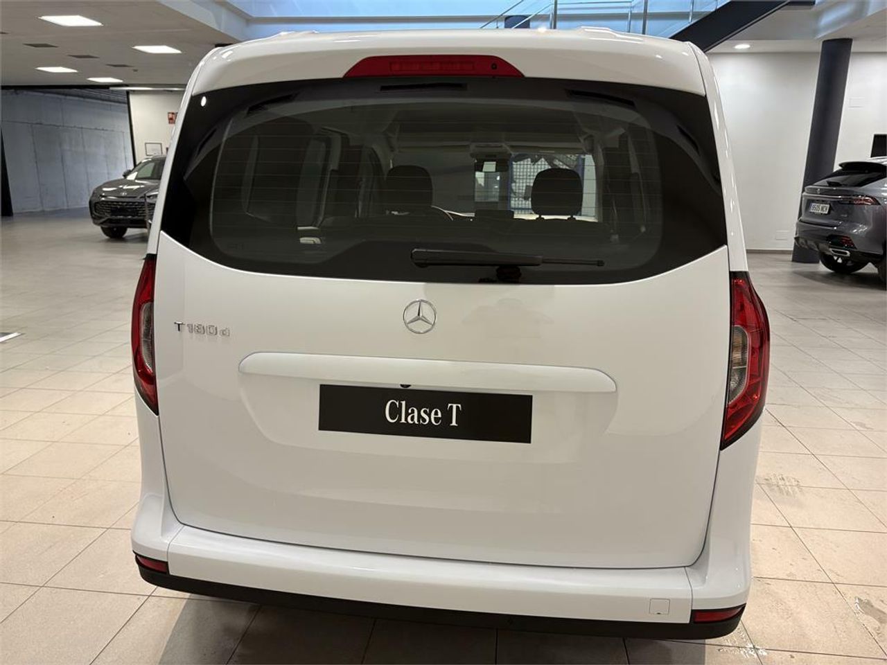 Mercedes Clase T 180 d - Foto 2