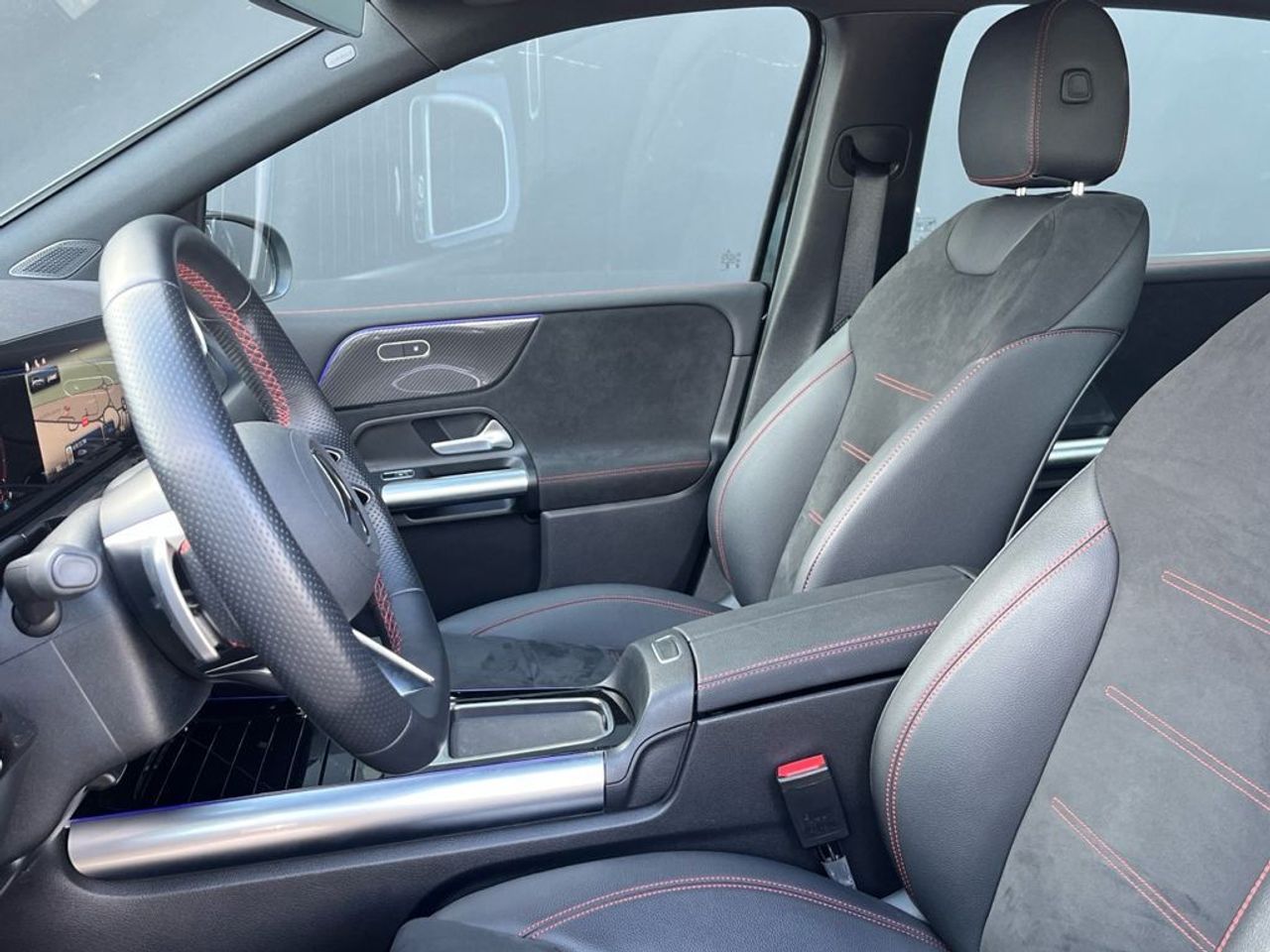 Mercedes Clase B 200 d AMG Line - Foto 2