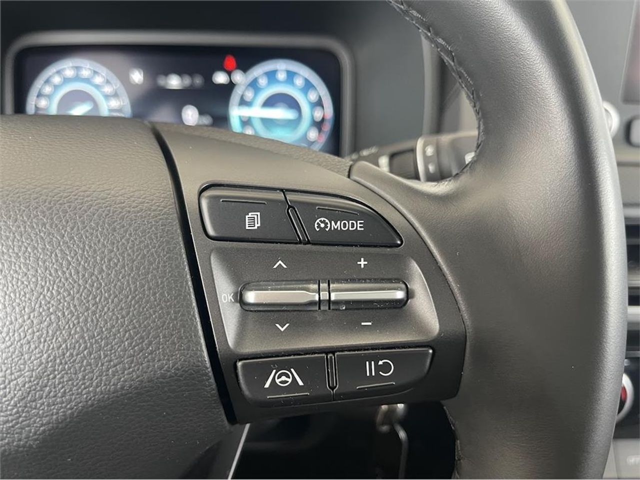 Hyundai Kona 1.0 TGDI 48V Maxx 4X2 - Foto 2